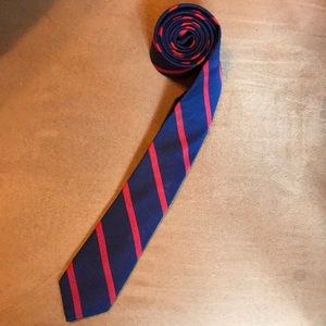 Tie Bar skinny tie (EUC)